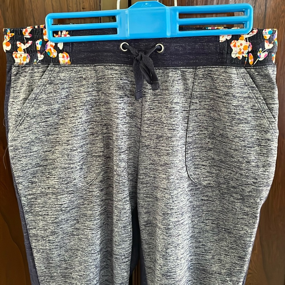 Vera Bradley sweatpants women’s medium